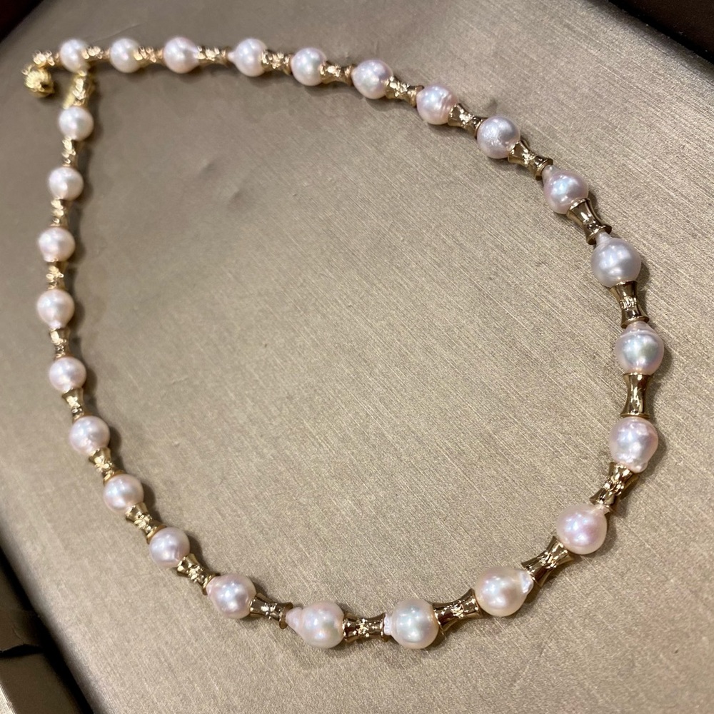 natural sea pearls necklace (choker) with exceptional lust- 14 inch long